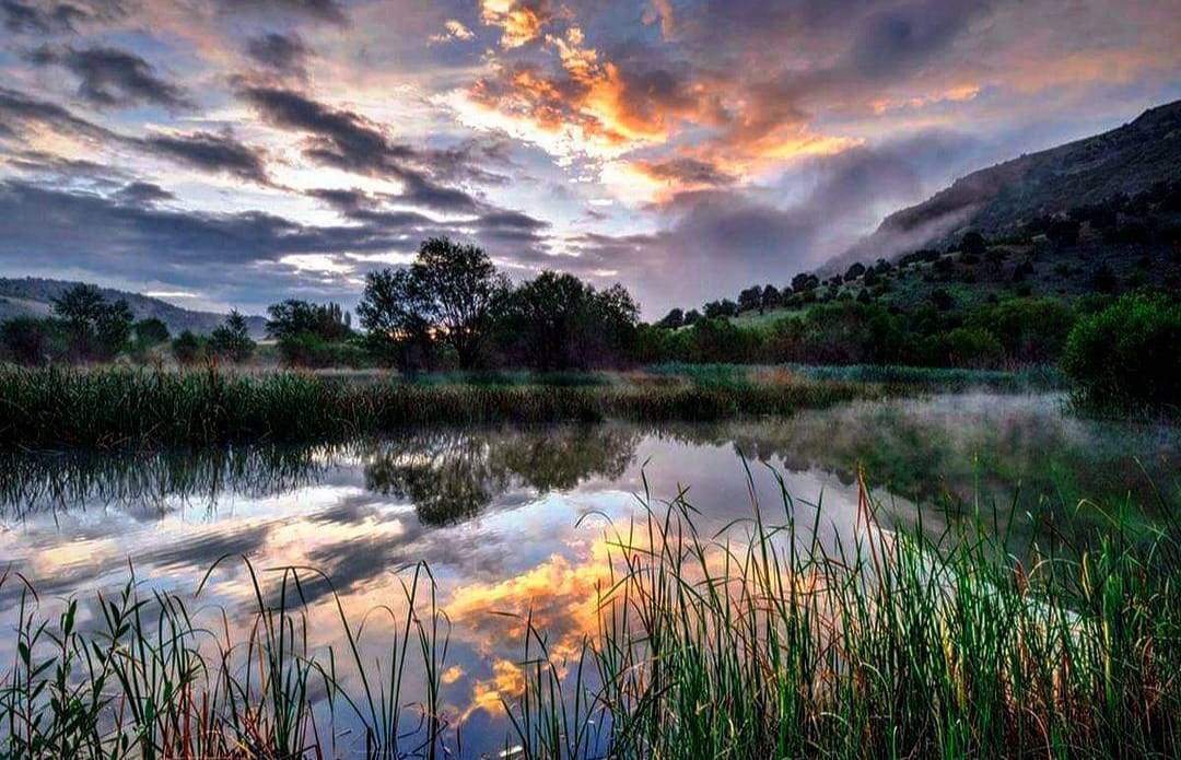 Biz bu türküyü dinler geçeriz genelde. Ama durup düşünmek aklımıza