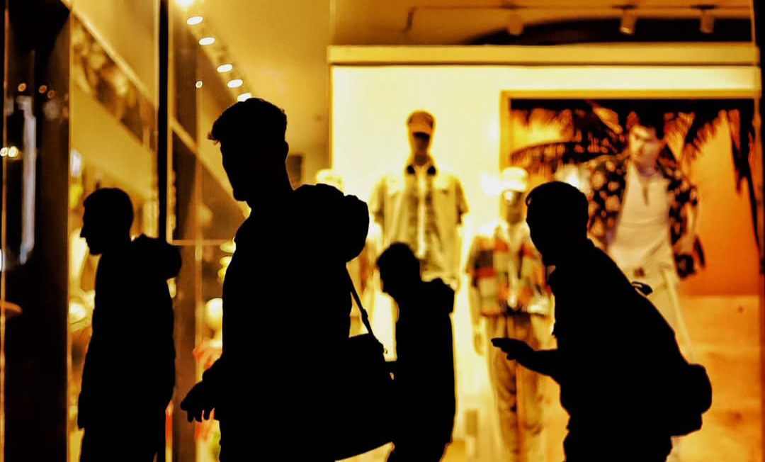 Müfredatın sık ve tutarsız değişmesi hem öğretmenleri hem öğrencileri demoralize