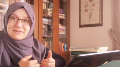 Vaize Fatma Bayram, Dünyayı Azaltmanın Mevsimi adlı yeni kitabıyla okurun