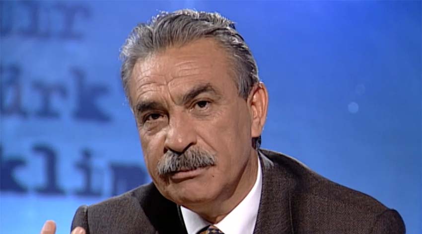 Murat Ertaş: Şiirde şair kelimelerden plato veya platform oluşturuyor, stüdyo