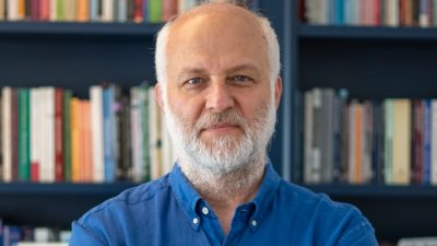 Psikiyatrist Prof. Dr. Kemal Sayar, bu hafta sonu konferans için