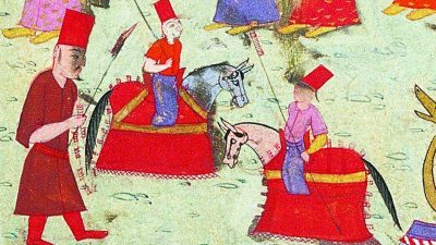 Yağmur Erdem yazdı: Sarayın üzerinde görünmez bir sis perdesi var