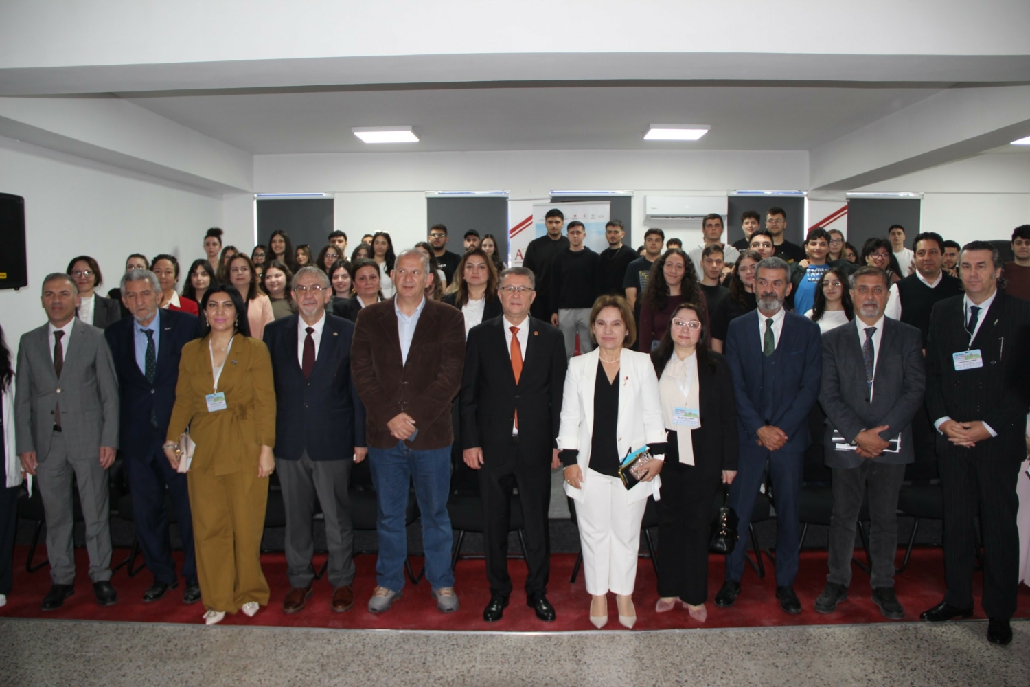 Türk Dünyası Çocuk Edebiyatı Çalıştayı Lefkoşa’da tamamlandı.