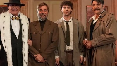 Necip Fazıl'ın Bir Adam Yaratmak adlı tiyatro oyunu sinemaya uyarlandı.