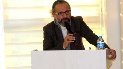 Yazar Sinan Yağmur, bu hafta Ankara’da edebiyat severlerle buluşacak.
