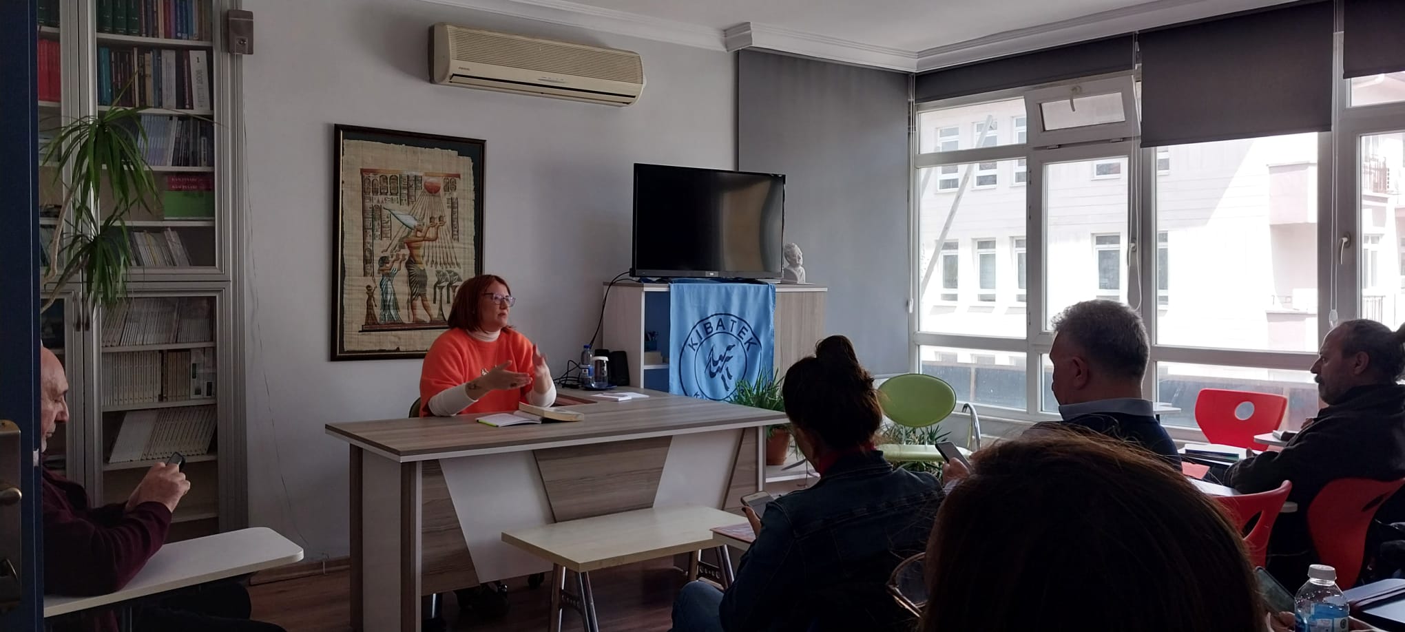 11 Nisan Cumartesi günü KIBATEK Edebiyat Akademisi, şiirin tarihsel seyrini