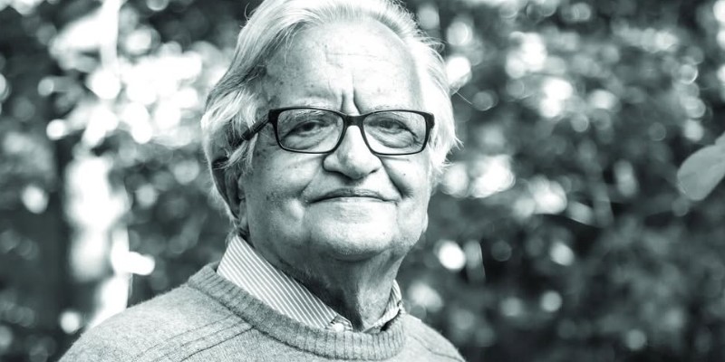 Tıp ve edebiyat dünyamızın tanınan isimlerden Prof. Dr. Hasan Hüsrev