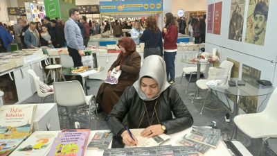23. Ankara Kitap Fuarı, yüzlerce yayınevi ve yazarın katılımıyla Başkent’te