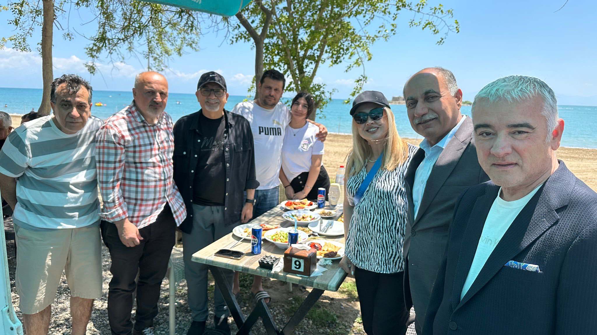 Çukurova Gazeteciler Cemiyeti (ÇGC) üyesi gazeteciler aileleriyle birlikte, Yumurtalık Belediyesi’nin