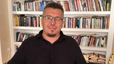 Server Vakfı, “Bir Kitap Bir Yazar” etkinliğini Prof. Dr. Zafer