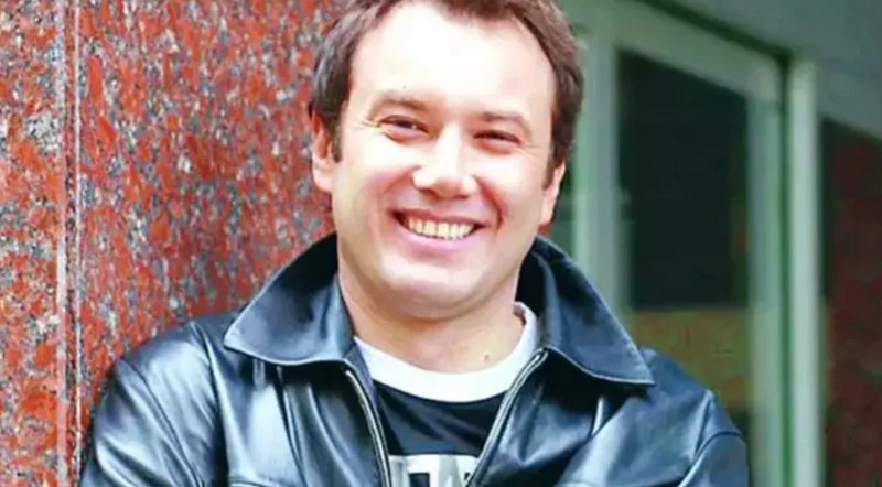 Ünlü oyuncu, sunucu ve televizyoncu Şoray Uzun'un yeni kitabı bugün