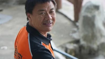 Çin’de yemek dağıtım kuryesi olarak görev yapan Wang Jibing (56)